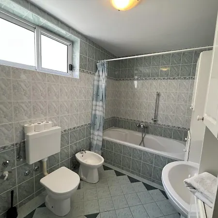 Apartment Retro Podgora (Split-Dalmatia)